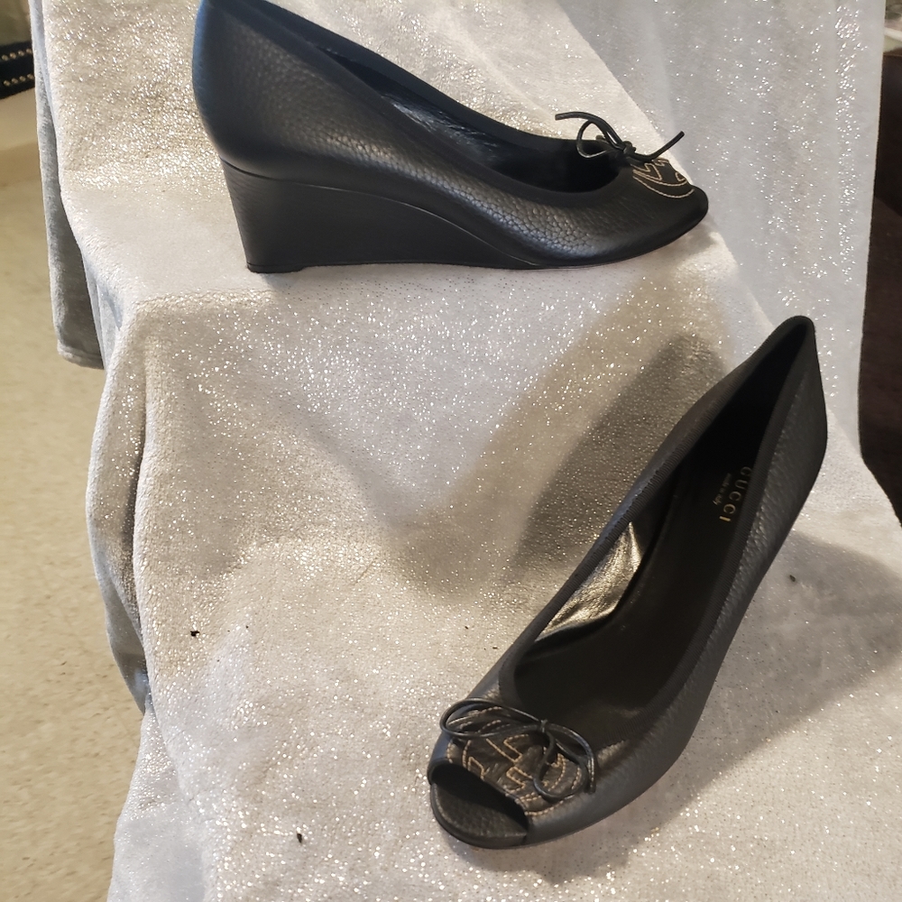 Womens Gucci black wedge